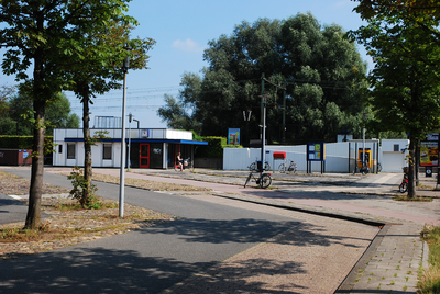 117564 Gezicht op het N.S.-station Utrecht Lunetten (Furkaplateau) te Utrecht.
